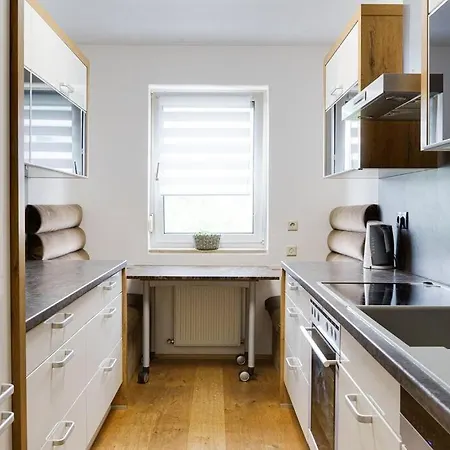 Apartment With Comfy Balcony *